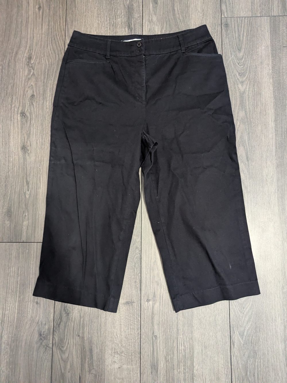 croft & barrow Black Women's Capris